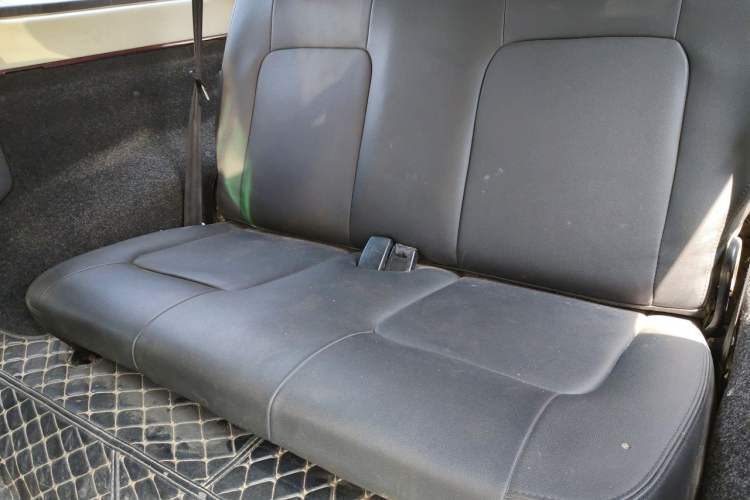 Used BAIC Off-Road BJ40 2014 2.4L Manual Cross-Country Edition Left Rear Seat