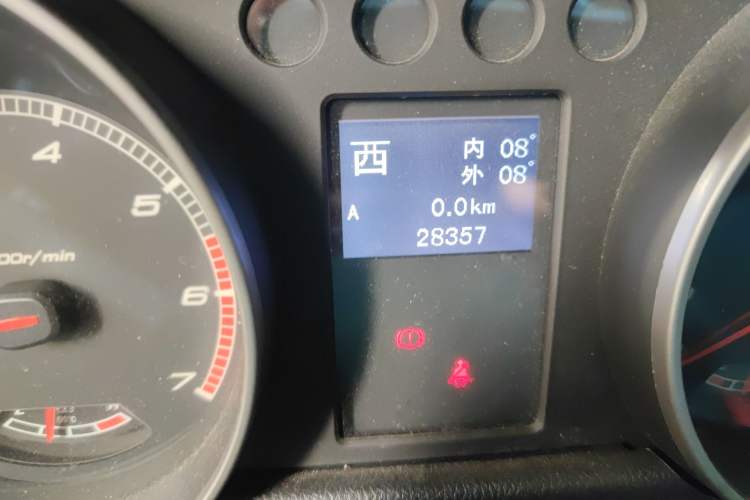 Used BAIC Off-Road BJ40 2014 2.4L Manual Cross-Country Edition Odometer Close Up