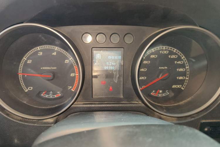 Used BAIC Off-Road BJ40 2014 2.4L Manual Cross-Country Edition Odometer Close Up