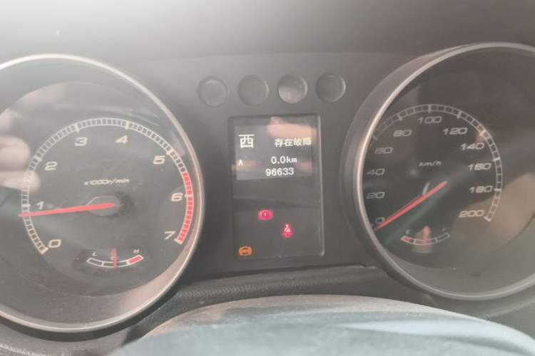 Used BAIC Off-Road BJ40 2014 2.4L Manual Cool Wilderness Edition Odometer Close Up