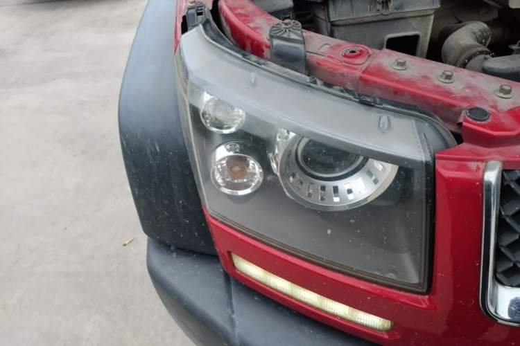 Used BAIC Off-Road BJ40 2014 2.4L Manual Cool Wilderness Edition Right Front Headlight