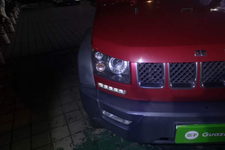 Used BAIC Off-Road BJ40 2014 2.4L Manual Cross-Country Edition Right Front Headlight