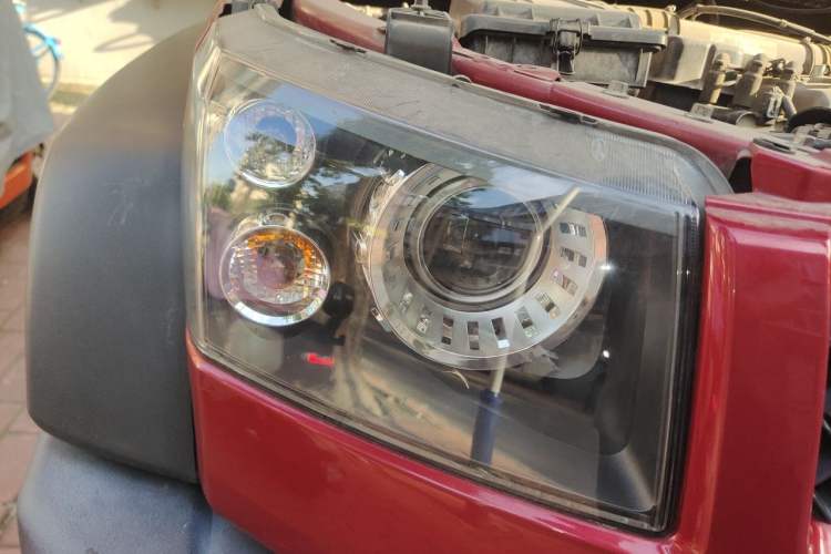 Used BAIC Off-Road BJ40 2014 2.4L Manual Cool Wilderness Edition Right Front Headlight