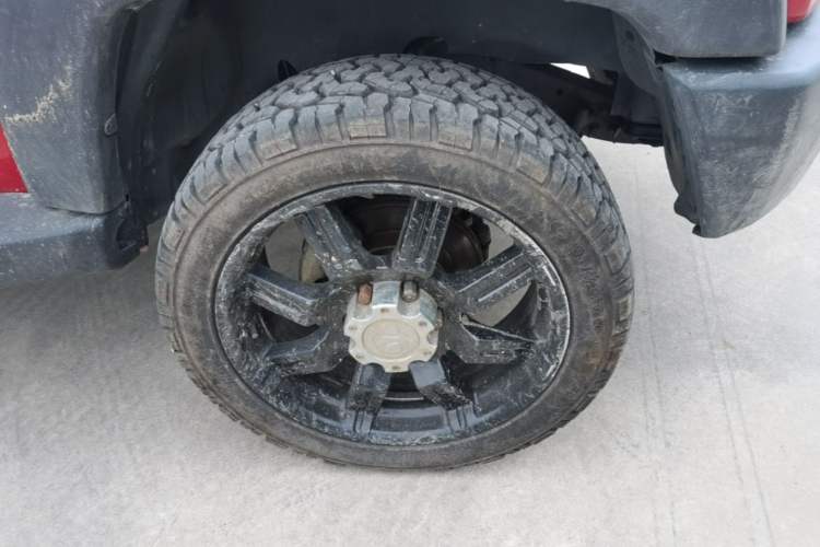 Used BAIC Off-Road BJ40 2014 2.4L Manual Cool Wilderness Edition Right Front Wheel Hub