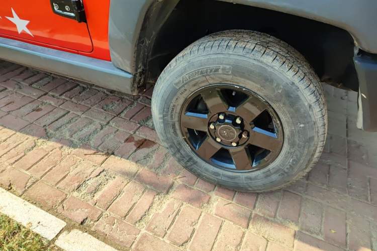 Used BAIC Off-Road BJ40 2014 2.4L Manual Cross-Country Edition Right Front Wheel Hub