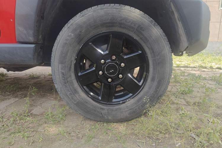 Used BAIC Off-Road BJ40 2014 2.4L Manual Cross-Country Edition Right Front Wheel Hub