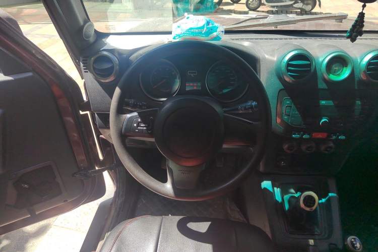 Used BAIC Off-Road BJ40 2014 2.4L Manual Cross-Country Edition Steering Wheel