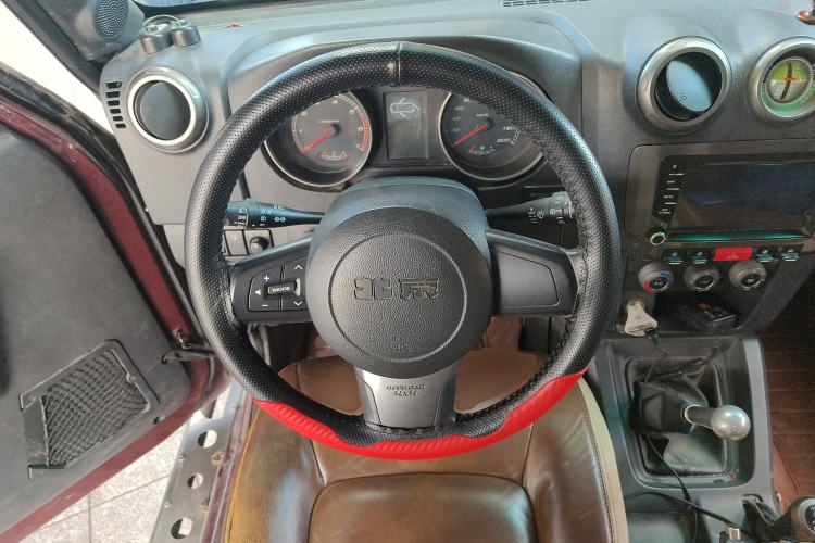 Used BAIC Off-Road BJ40 2014 2.4L Manual Cross-Country Edition Steering Wheel