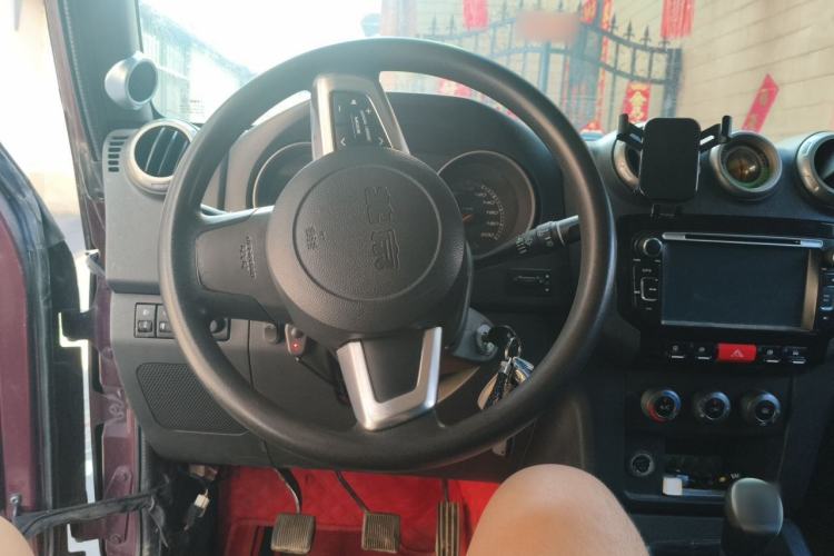 Used BAIC Off-Road BJ40 2014 2.4L Manual Cool Wilderness Edition Steering Wheel