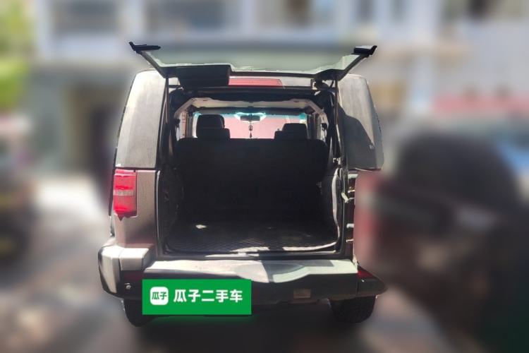 Used BAIC Off-Road BJ40 2014 2.4L Manual Cross-Country Edition Trunk