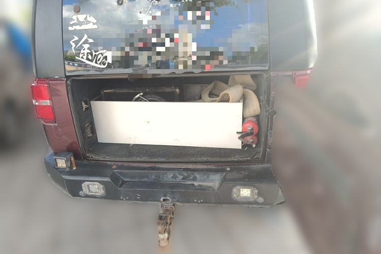 Used BAIC Off-Road BJ40 2014 2.4L Manual Cross-Country Edition Trunk