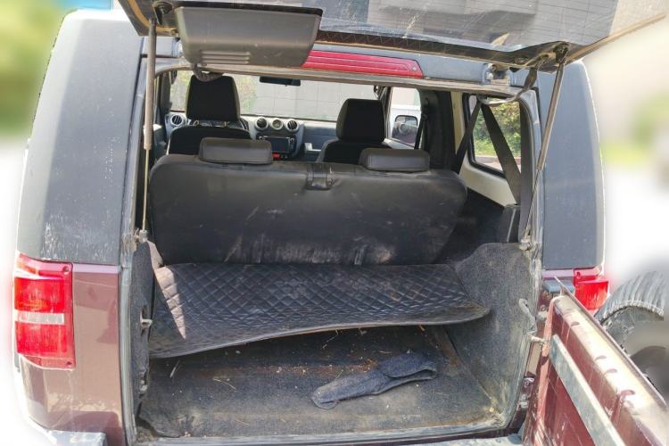Used BAIC Off-Road BJ40 2014 2.4L Manual Cross-Country Edition Trunk