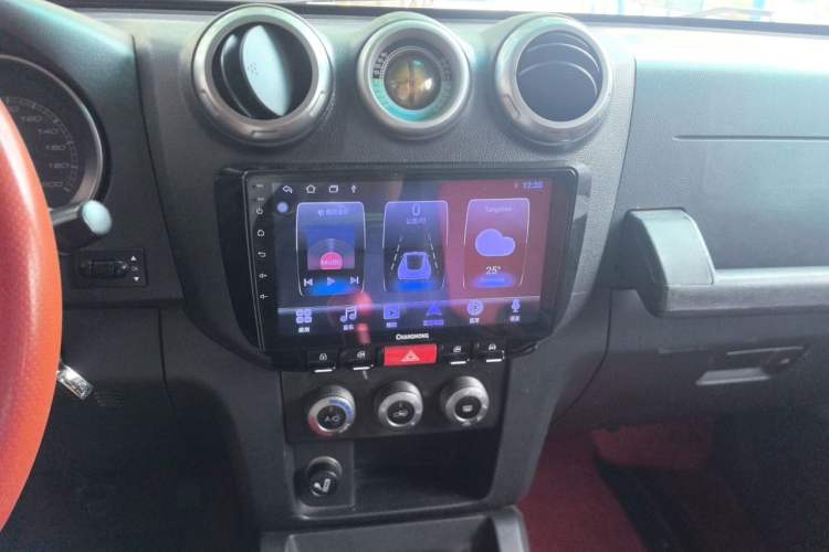 Used BAIC Off-Road BJ40 2014 2.4L Manual Cross-Country Edition Audio And AC Panel