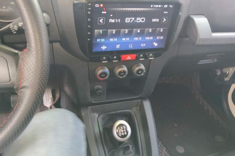 Used BAIC Off-Road BJ40 2014 2.4L Manual Cross-Country Edition Audio And AC Panel