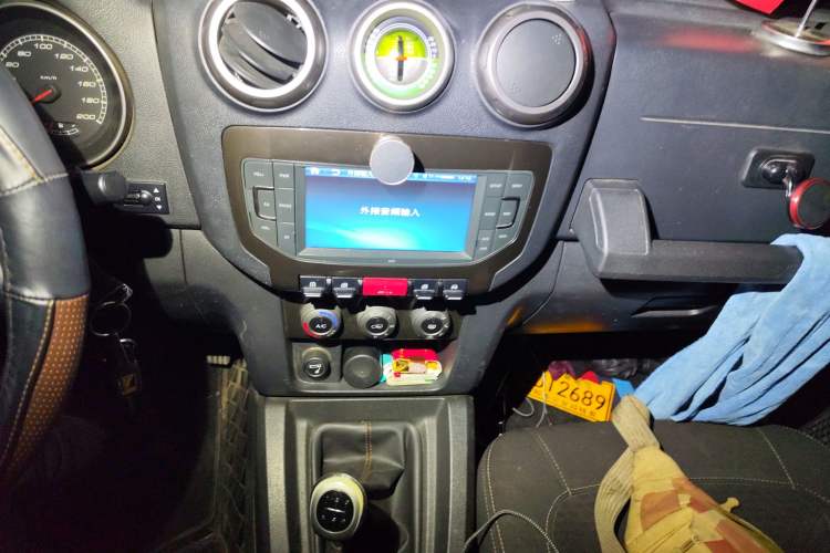 Used BAIC Off-Road BJ40 2014 2.4L Manual Cross-Country Edition Audio And AC Panel