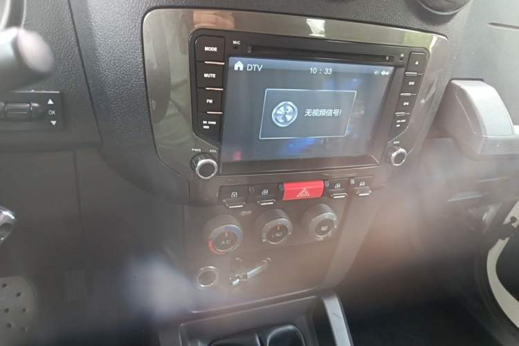 Used BAIC Off-Road BJ40 2014 2.4L Manual Cross-Country Edition Audio And AC Panel