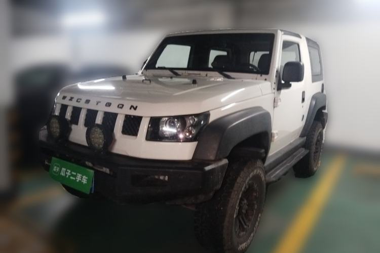 Used BAIC Off-Road BJ40 2014 2.4L Manual Cross-Country Edition Guazi used car, China used car export, Used car for sale, Used  cars, Cheapest cars for sale