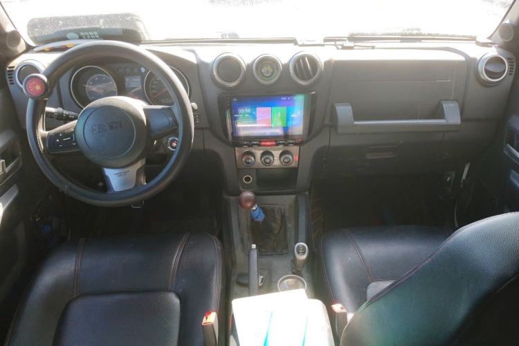 Used BAIC Off-Road BJ40 2014 2.4L Manual Cross-Country Edition Center Console