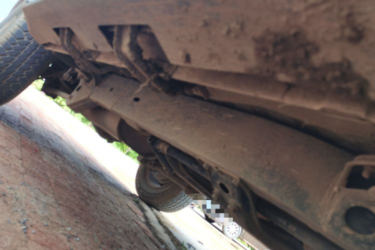 Used BAIC Off-Road BJ40 2014 2.4L Manual Cross-Country Edition Chassis Front Right