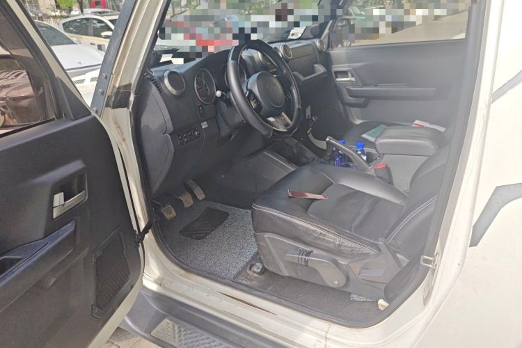 Used BAIC Off-Road BJ40 2014 2.4L Manual Cross-Country Edition Driver Seat