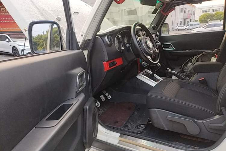 Used BAIC Off-Road BJ40 2014 2.4L Manual Cross-Country Edition Driver Seat