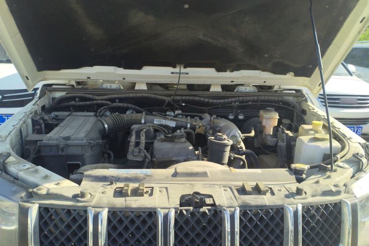 Used BAIC Off-Road BJ40 2014 2.4L Manual Cross-Country Edition Engine Bay