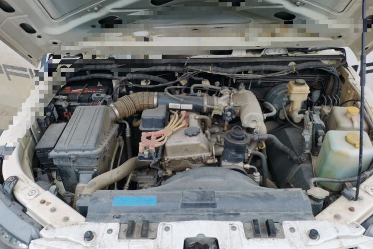 Used BAIC Off-Road BJ40 2014 2.4L Manual Cross-Country Edition Engine Bay