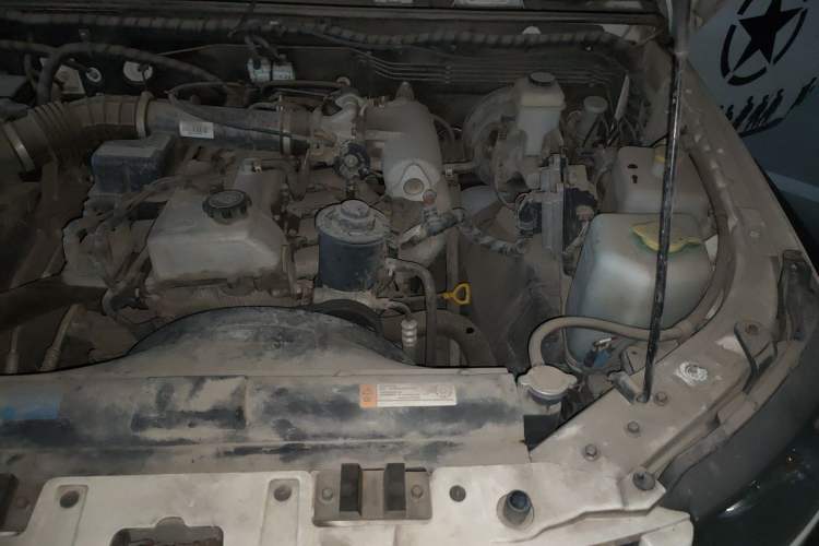 Used BAIC Off-Road BJ40 2014 2.4L Manual Cross-Country Edition Engine Bay Left