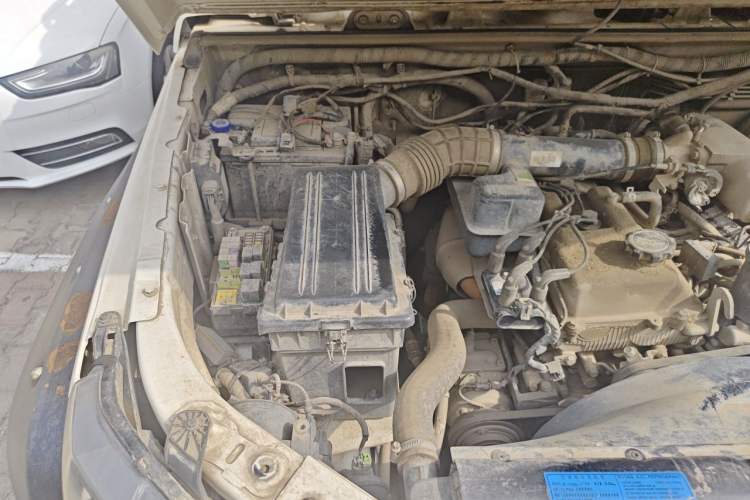 Used BAIC Off-Road BJ40 2014 2.4L Manual Cross-Country Edition Engine Bay Right