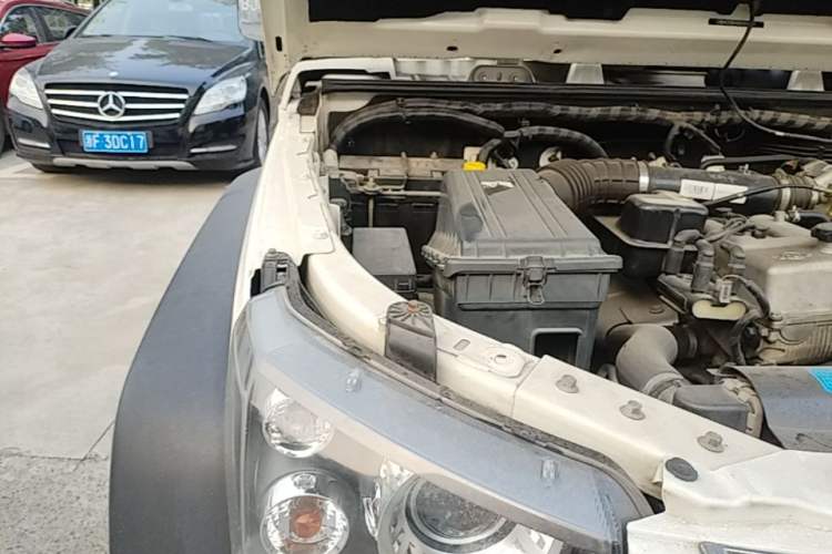 Used BAIC Off-Road BJ40 2014 2.4L Manual Cross-Country Edition Engine Bay Right
