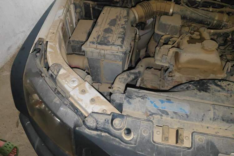 Used BAIC Off-Road BJ40 2014 2.4L Manual Cross-Country Edition Engine Bay Right