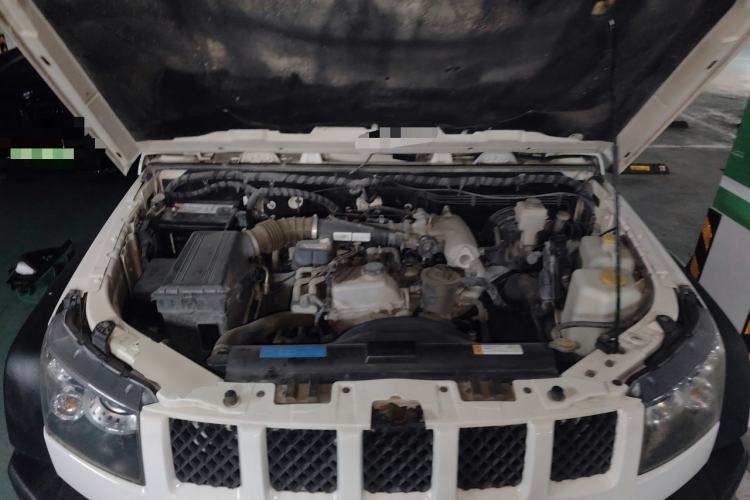 Used BAIC Off-Road BJ40 2014 2.4L Manual Cool Wilderness Edition Engine Bay