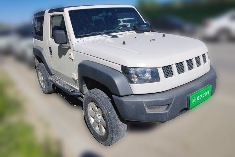 Used BAIC Off-Road BJ40 2014 2.4L Manual Cross-Country Edition Front Right 45 Deg