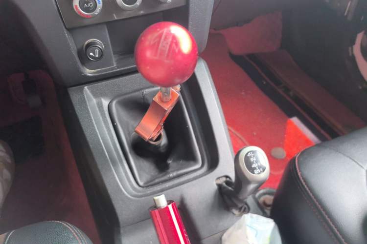 Used BAIC Off-Road BJ40 2014 2.4L Manual Cross-Country Edition Gear Lever