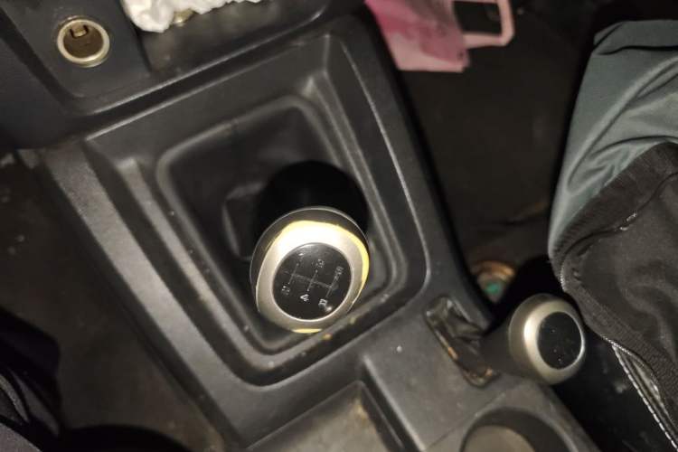 Used BAIC Off-Road BJ40 2014 2.4L Manual Cross-Country Edition Gear Lever