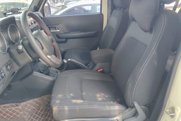 Used BAIC Off-Road BJ40 2014 2.4L Manual Cross-Country Edition Left Front Seat