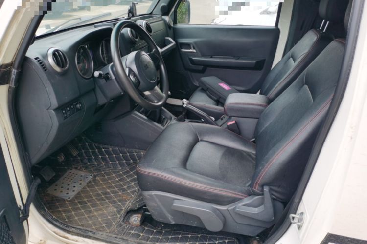 Used BAIC Off-Road BJ40 2014 2.4L Manual Cross-Country Edition Left Front Seat