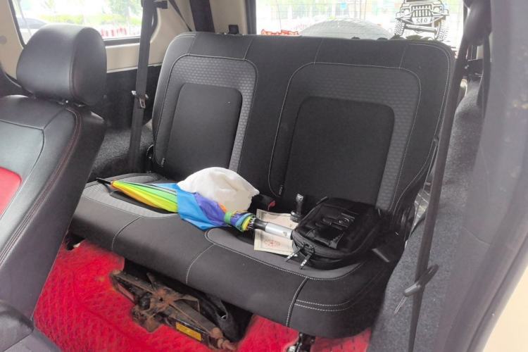 Used BAIC Off-Road BJ40 2014 2.4L Manual Cross-Country Edition Left Rear Seat