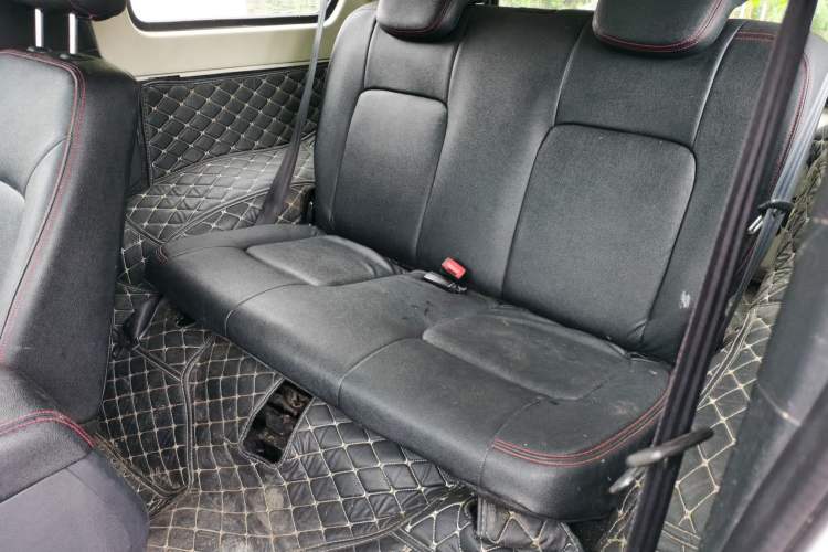 Used BAIC Off-Road BJ40 2014 2.4L Manual Cross-Country Edition Left Rear Seat