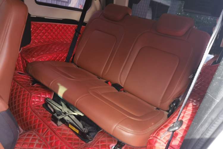 Used BAIC Off-Road BJ40 2014 2.4L Manual Cross-Country Edition Left Rear Seat