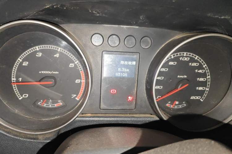 Used BAIC Off-Road BJ40 2014 2.4L Manual Cross-Country Edition Odometer Close Up