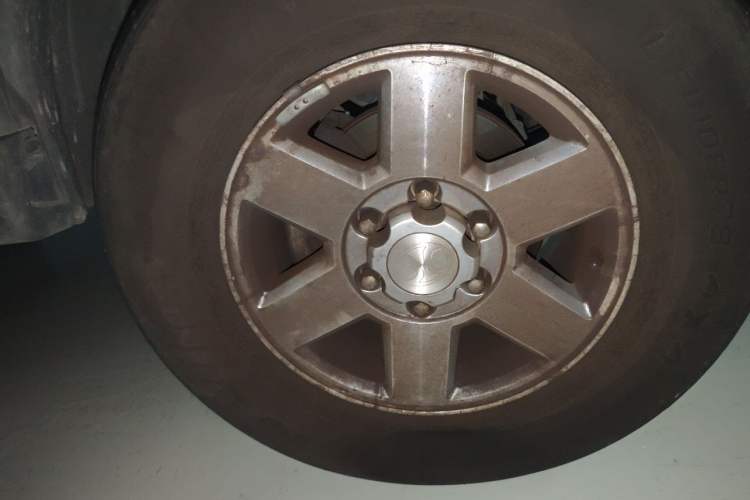 Used BAIC Off-Road BJ40 2014 2.4L Manual Cross-Country Edition Right Front Wheel Hub
