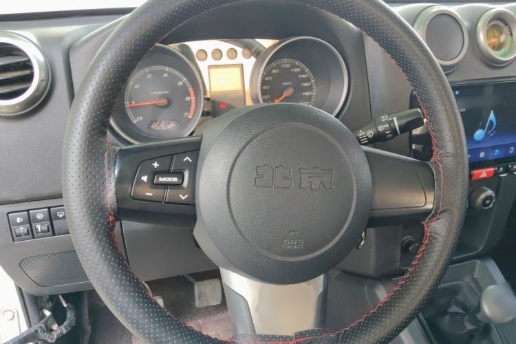 Used BAIC Off-Road BJ40 2014 2.4L Manual Cross-Country Edition Steering Wheel