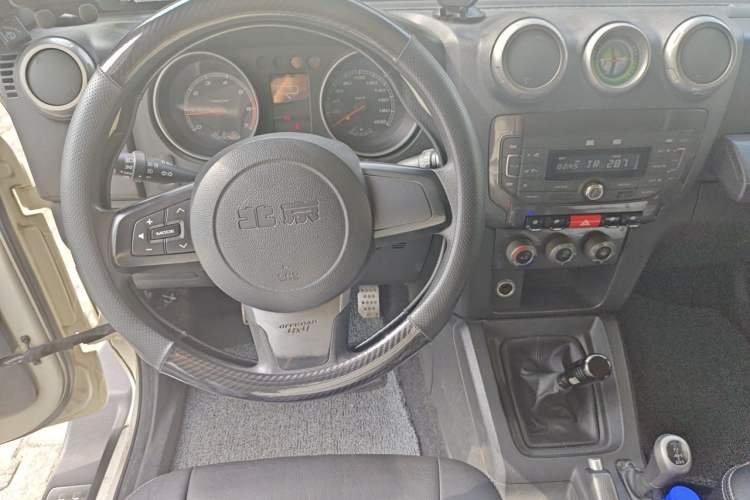 Used BAIC Off-Road BJ40 2014 2.4L Manual Cross-Country Edition Steering Wheel