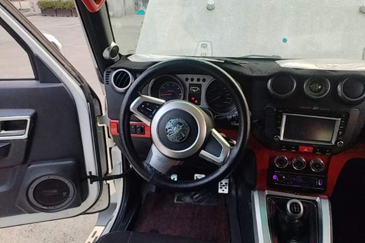 Used BAIC Off-Road BJ40 2014 2.4L Manual Cross-Country Edition Steering Wheel
