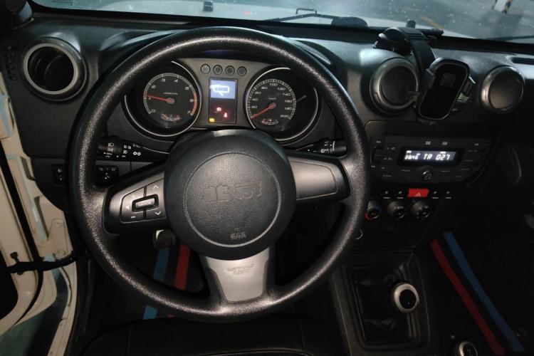 Used BAIC Off-Road BJ40 2014 2.4L Manual Cool Wilderness Edition Steering Wheel