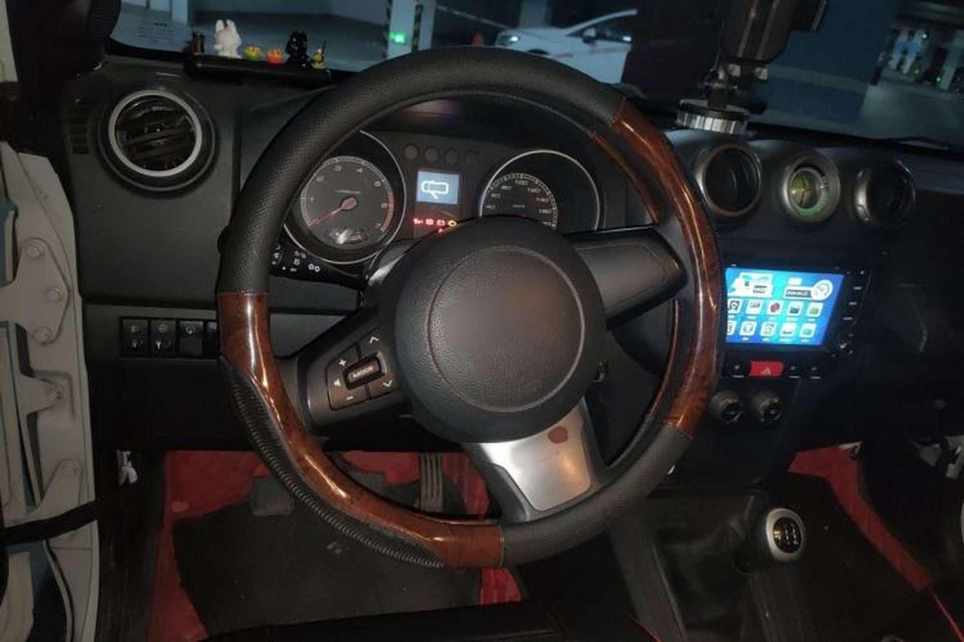 Used BAIC Off-Road BJ40 2014 2.4L Manual Cross-Country Edition Steering Wheel