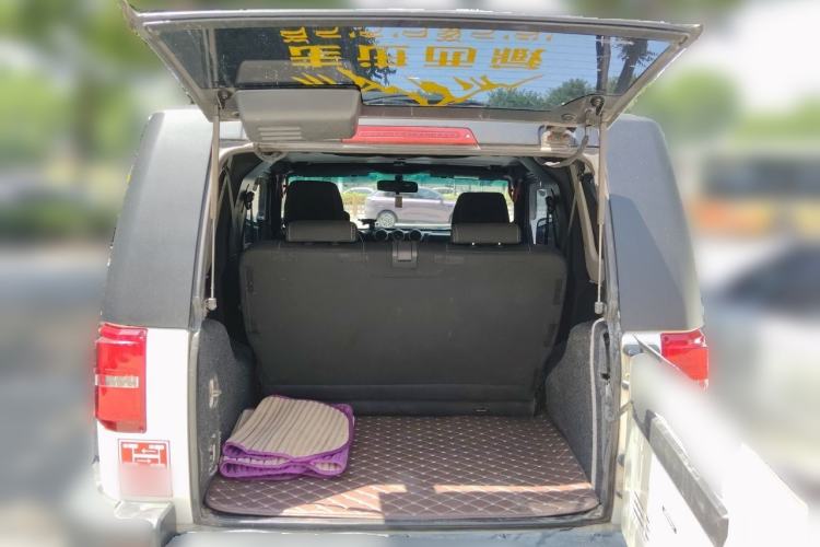 Used BAIC Off-Road BJ40 2014 2.4L Manual Cross-Country Edition Trunk