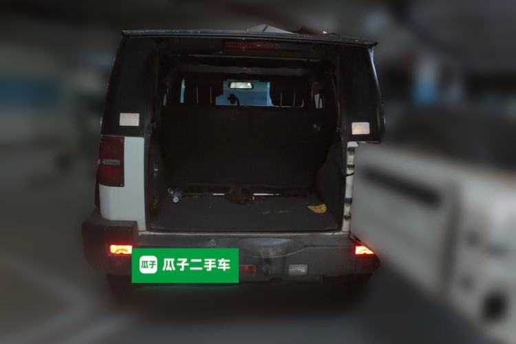 Used BAIC Off-Road BJ40 2014 2.4L Manual Cross-Country Edition Trunk