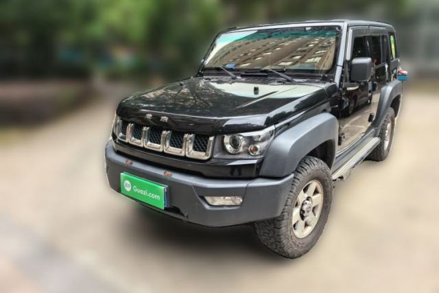Used BAIC Off-Road BJ40 2016 40L 2.0T Manual Two-Wheel Drive Luxury Edition